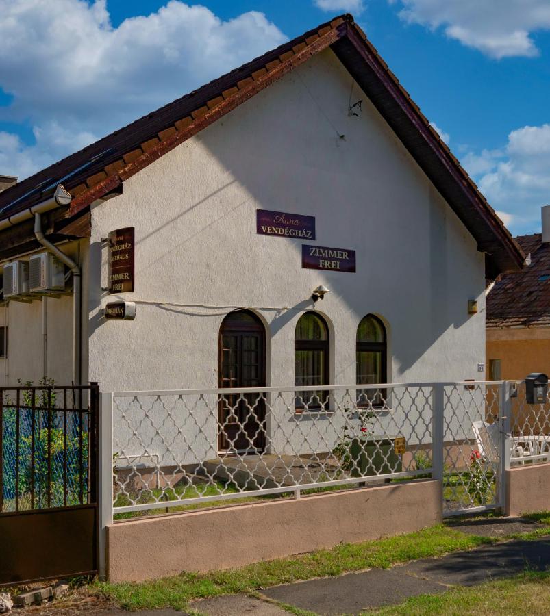 Hotel Anna Vendeghaz Balatonakali Exterior foto